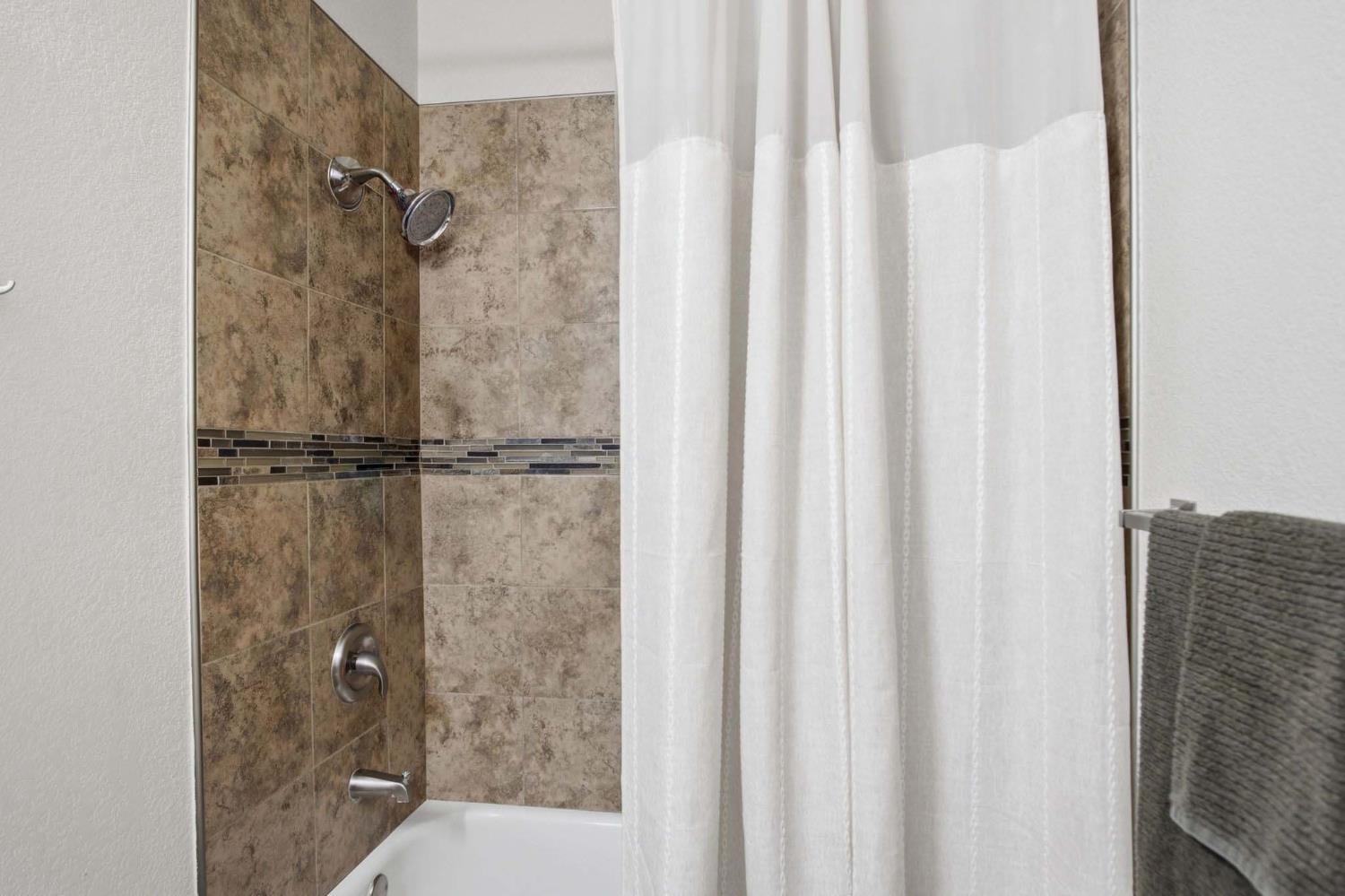 1029 Main St, Newman, CA 95360