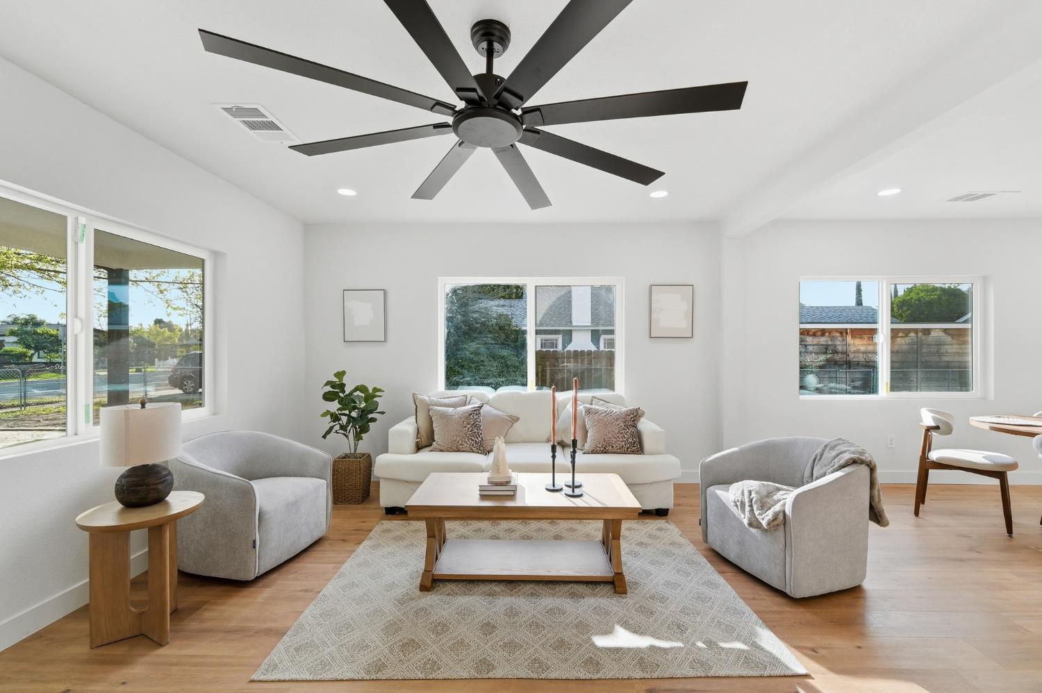 430 Laurel Ave, Modesto, CA 95351