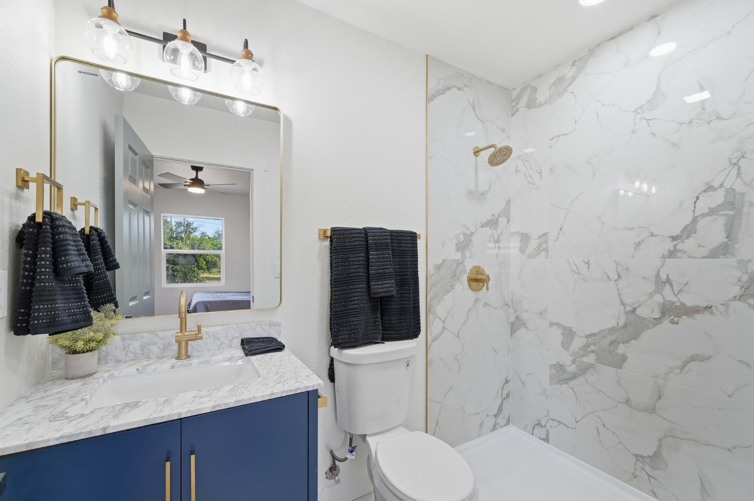 430 Laurel Ave, Modesto, CA 95351