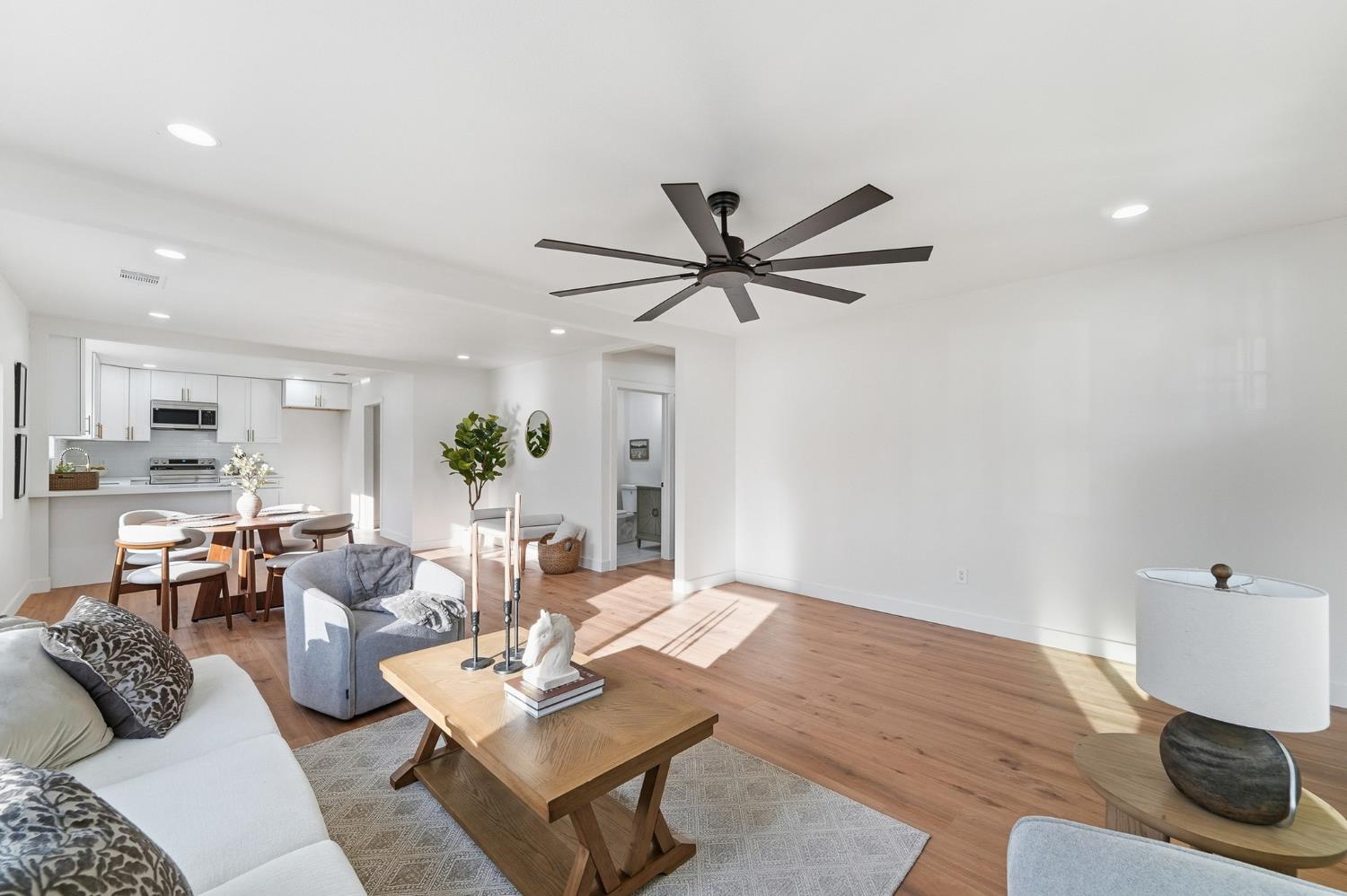 430 Laurel Ave, Modesto, CA 95351