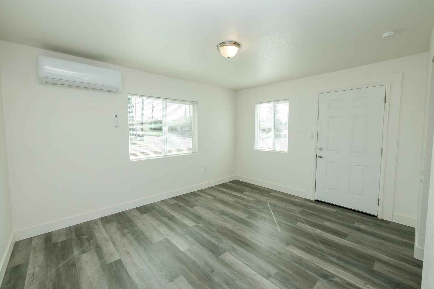 403 Stockton St, Manteca, CA 95337