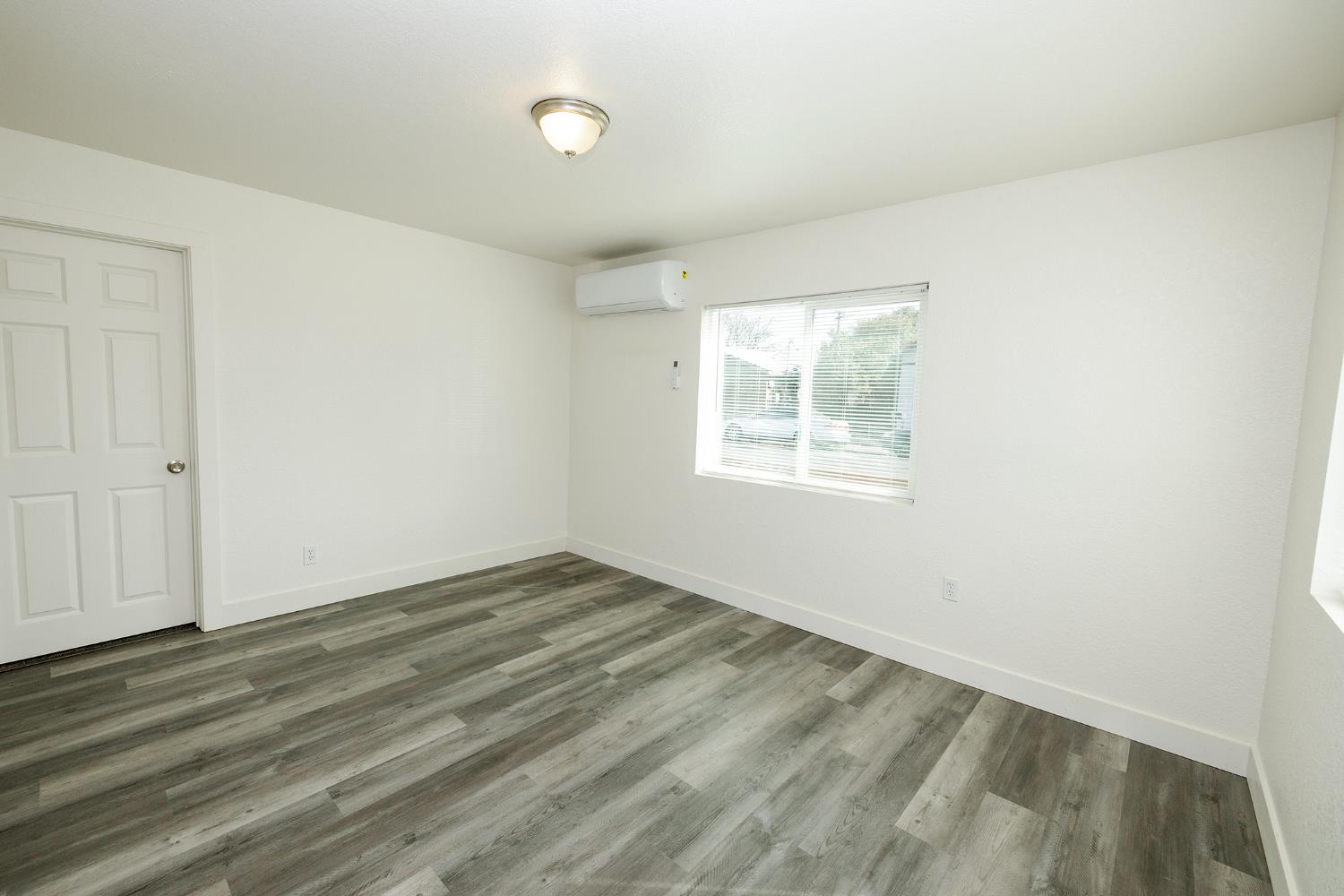 403 Stockton St, Manteca, CA 95337