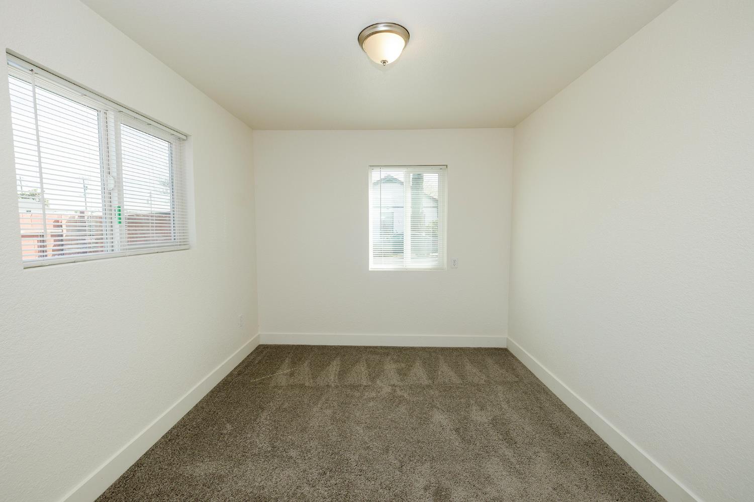 403 Stockton St, Manteca, CA 95337