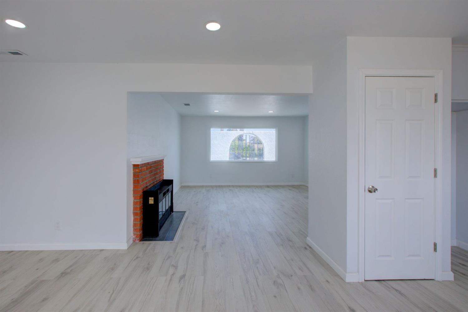 1111 Richland Ave, Modesto, CA 95351