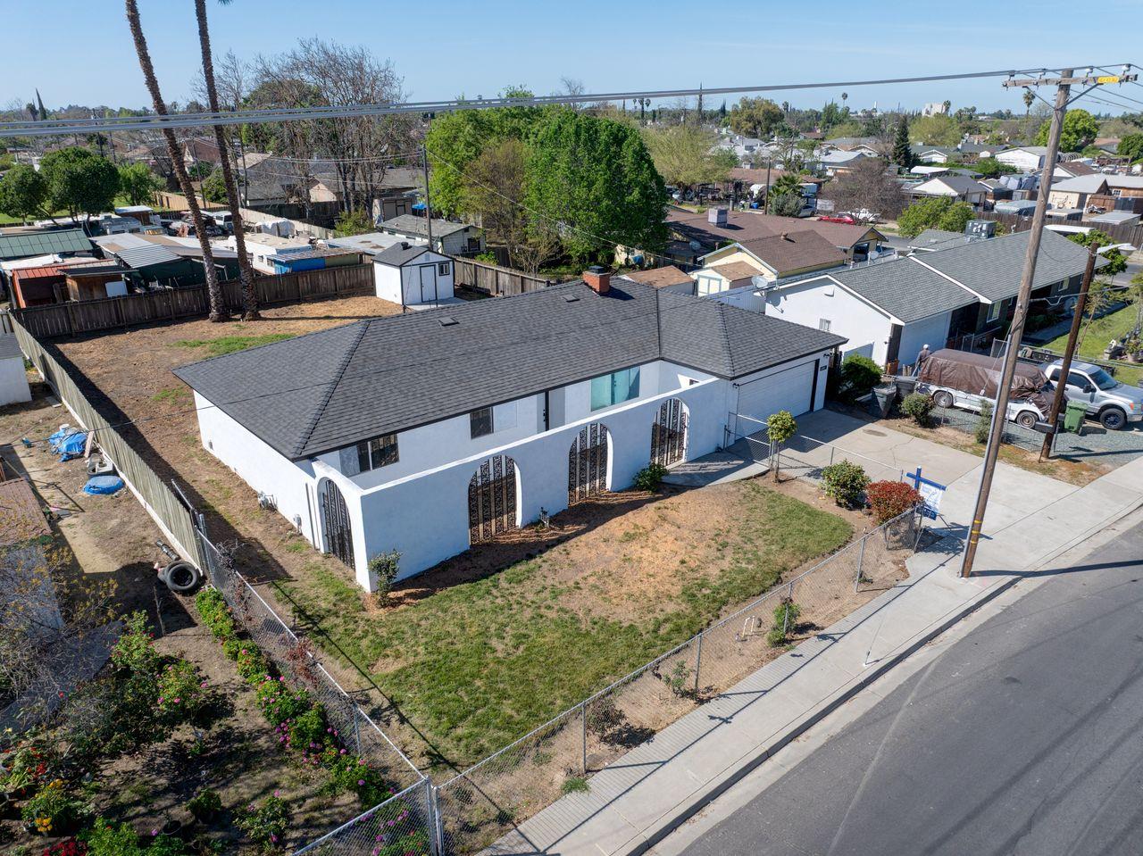 1111 Richland Ave, Modesto, CA 95351