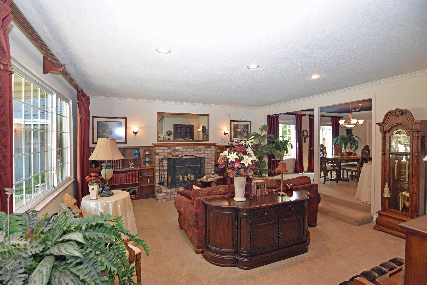 1701 Sylvia Ct, Turlock, CA 95382