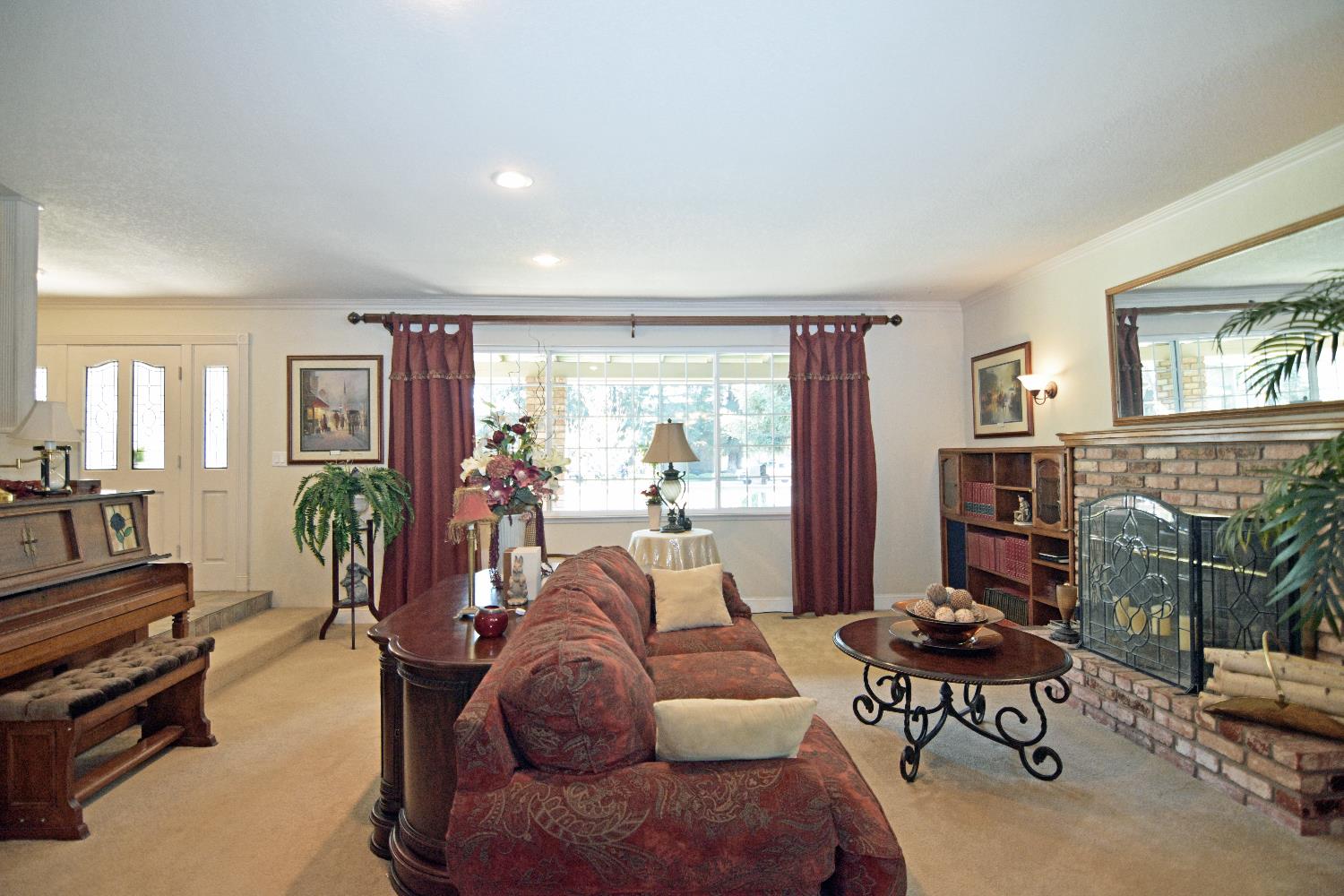 1701 Sylvia Ct, Turlock, CA 95382