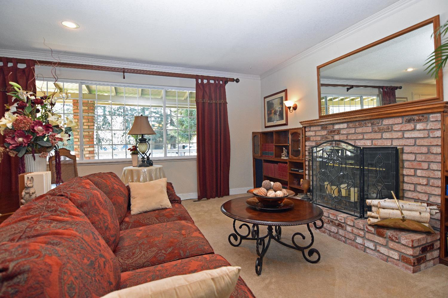 1701 Sylvia Ct, Turlock, CA 95382