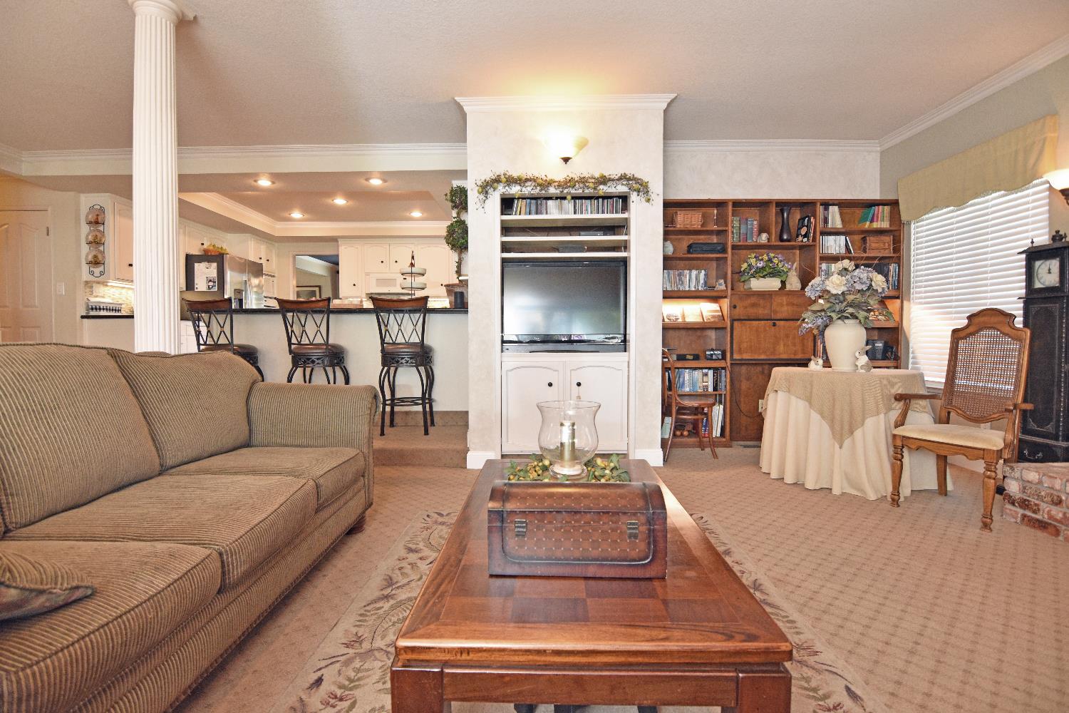 1701 Sylvia Ct, Turlock, CA 95382