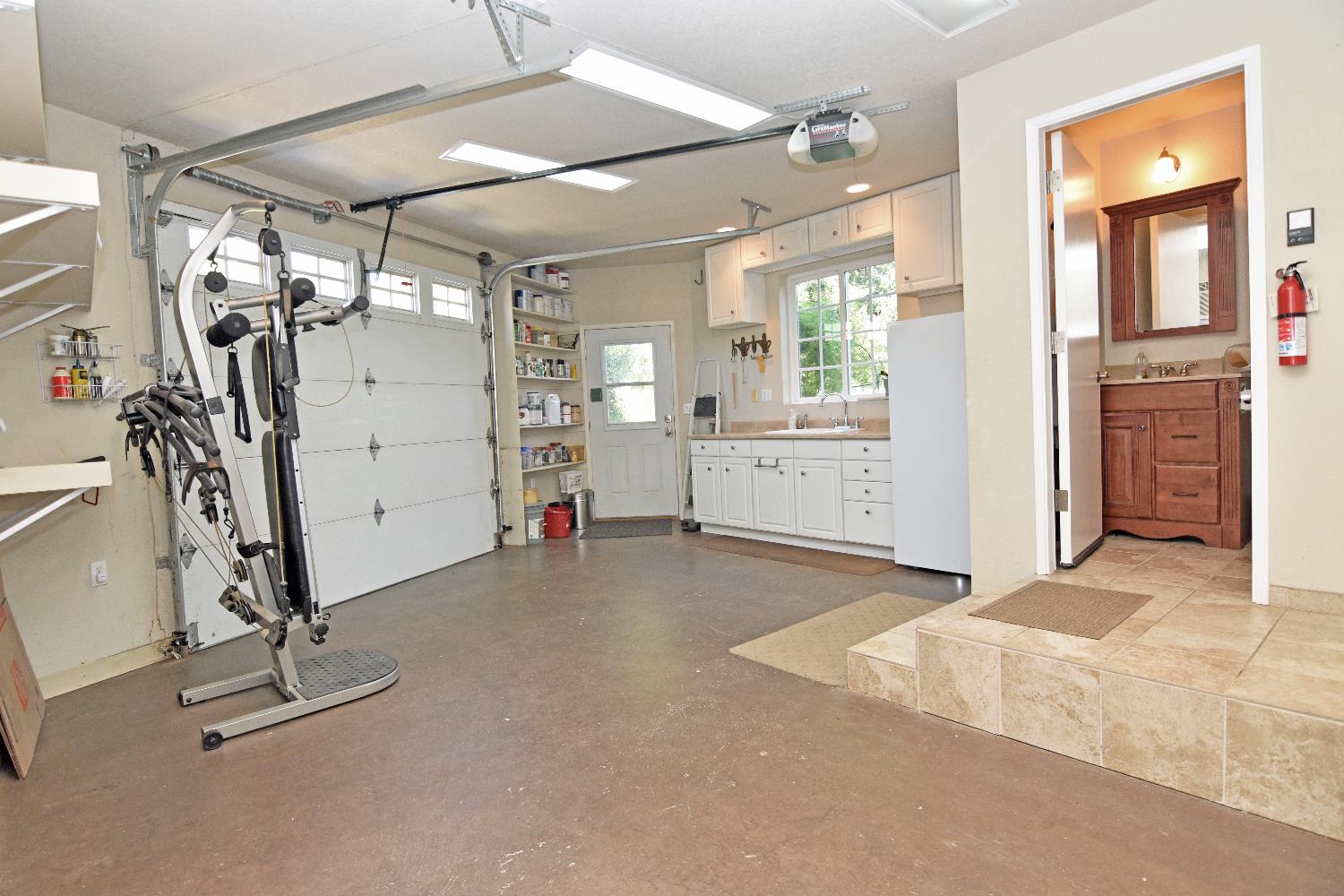 1701 Sylvia Ct, Turlock, CA 95382