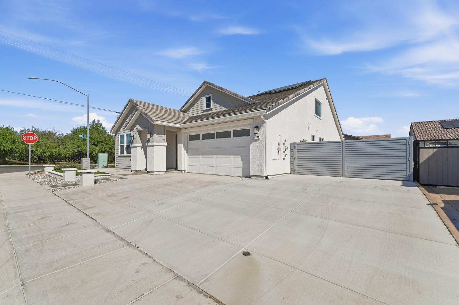 4376 Icon Ave, Modesto, CA 95356