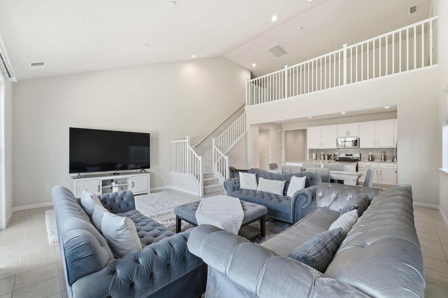 4376 Icon Ave, Modesto, CA 95356