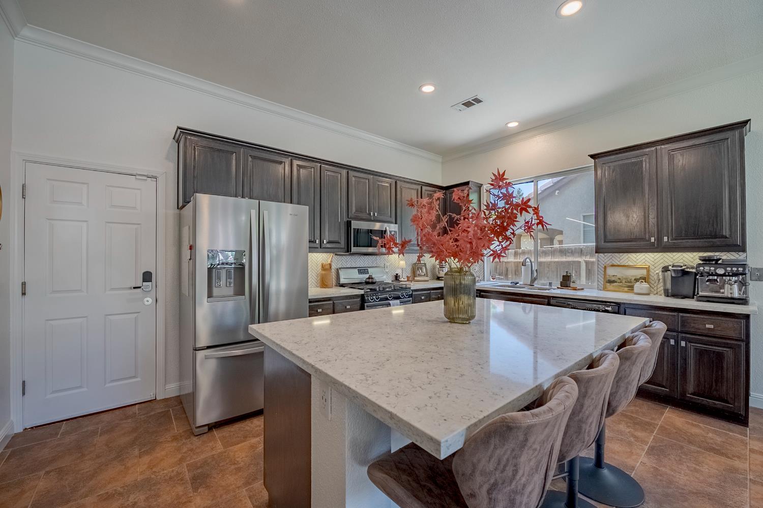 1833 La Quinta Ct, Merced, CA 95340