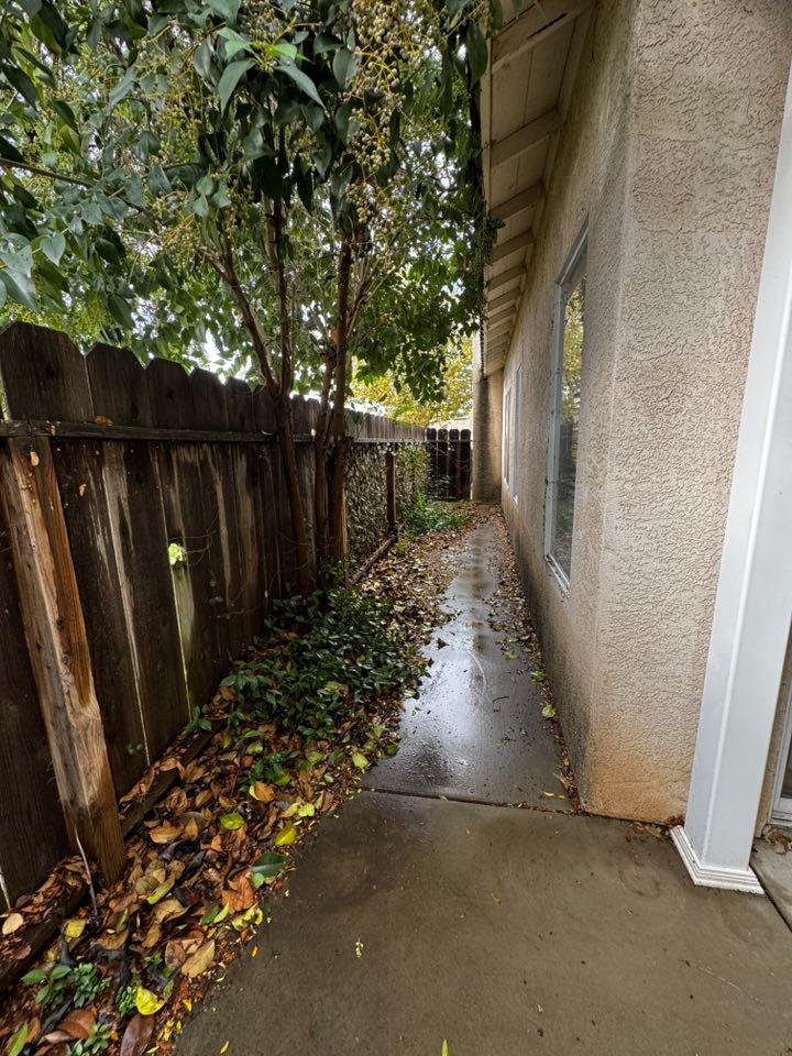 1080 Ruess Rd, Ripon, CA 95366