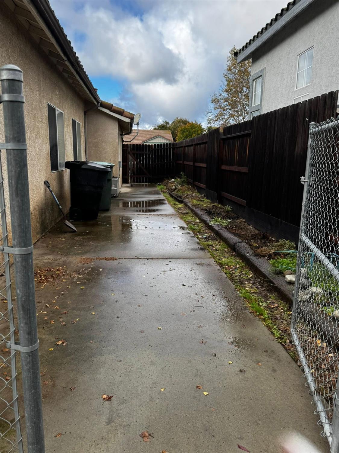 1080 Ruess Rd, Ripon, CA 95366