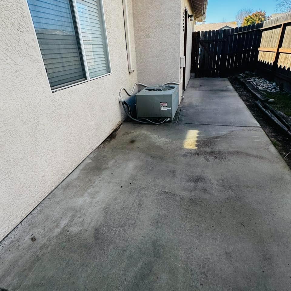 1080 Ruess Rd, Ripon, CA 95366