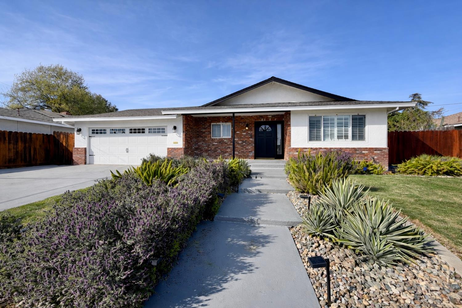 1029 Ventura Dr, Modesto, CA 95350