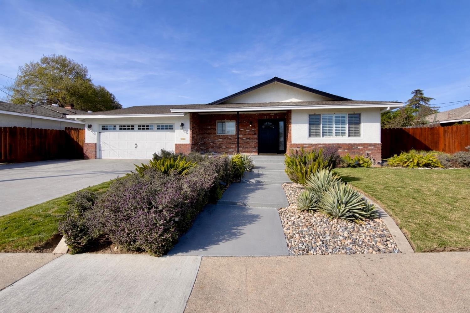 1029 Ventura Dr, Modesto, CA 95350