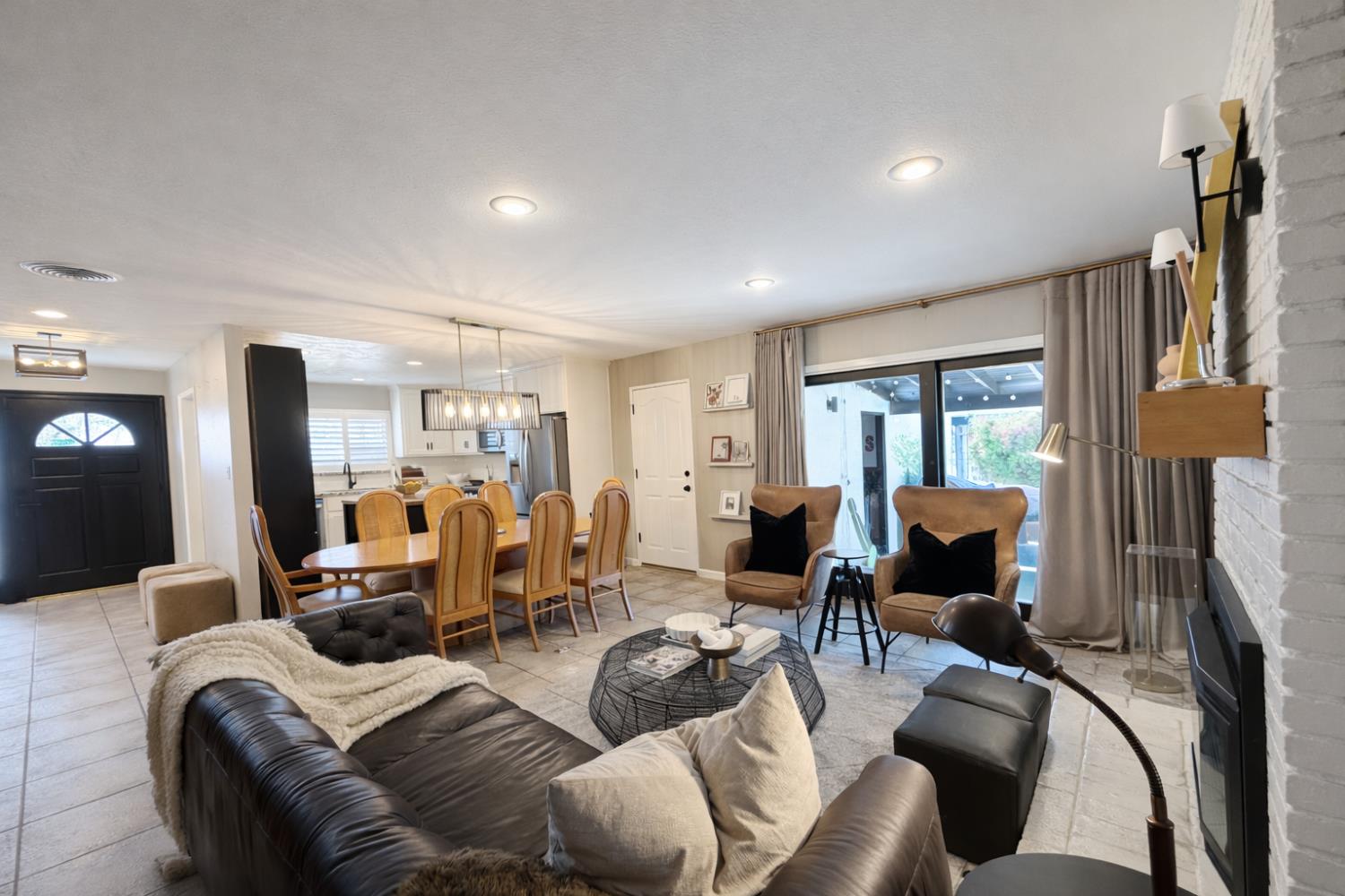 1029 Ventura Dr, Modesto, CA 95350