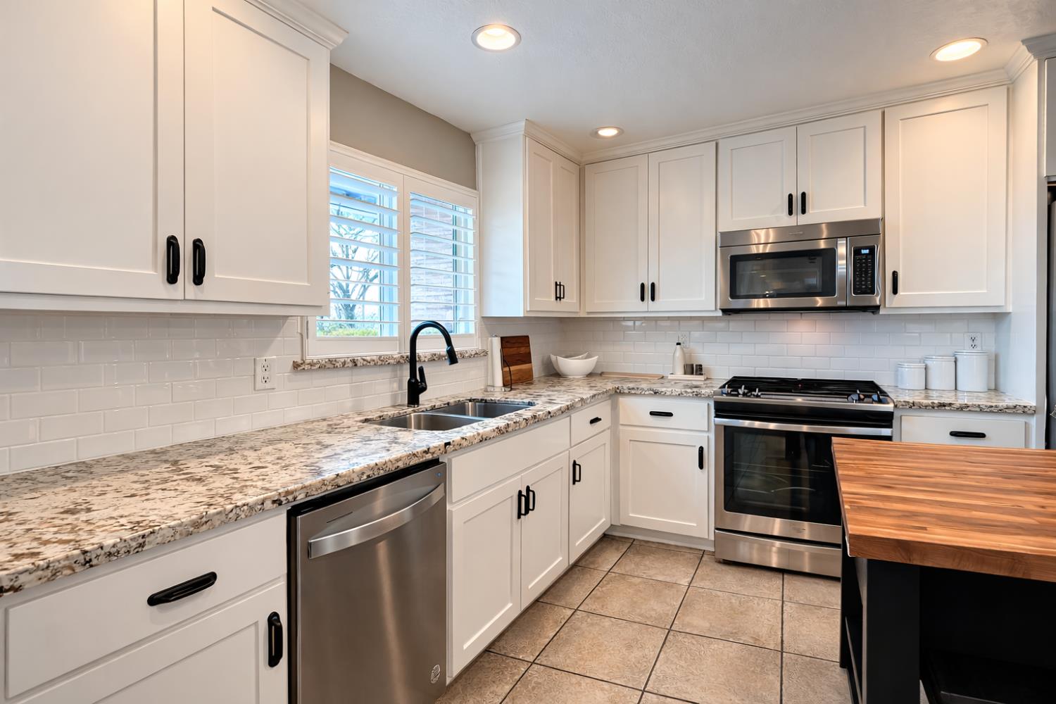 1029 Ventura Dr, Modesto, CA 95350