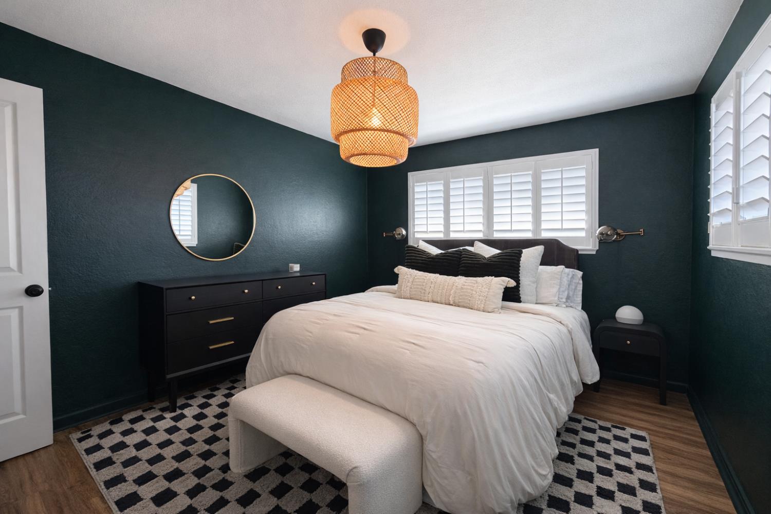 1029 Ventura Dr, Modesto, CA 95350