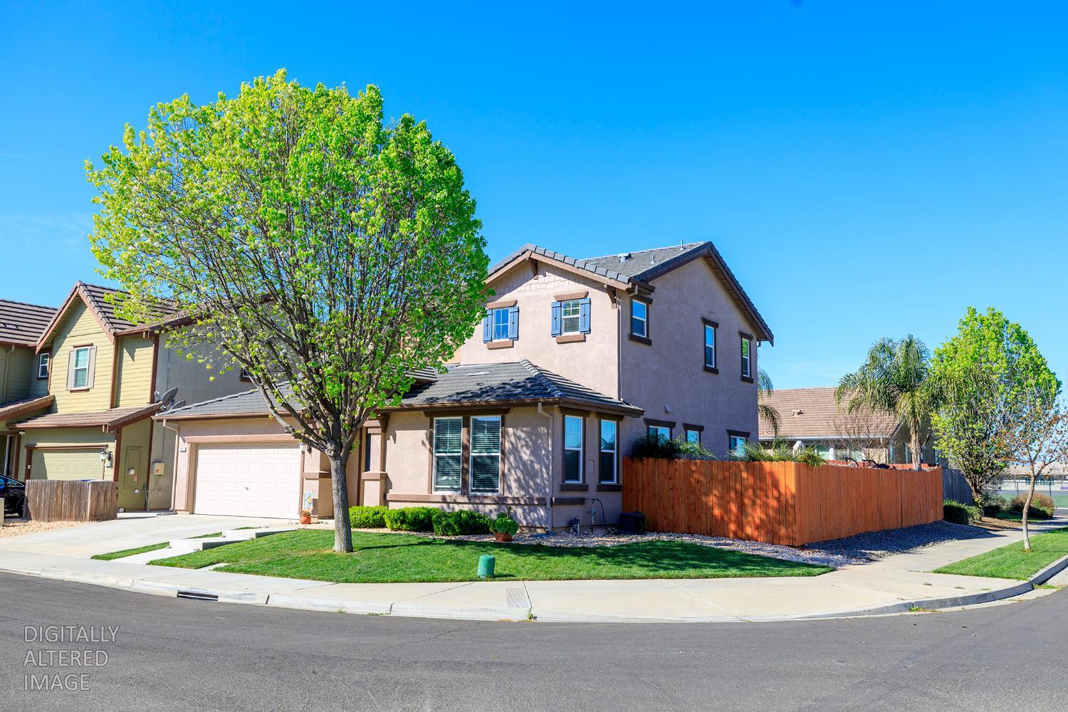 901 Haycastle Ct, Newman, CA 95360