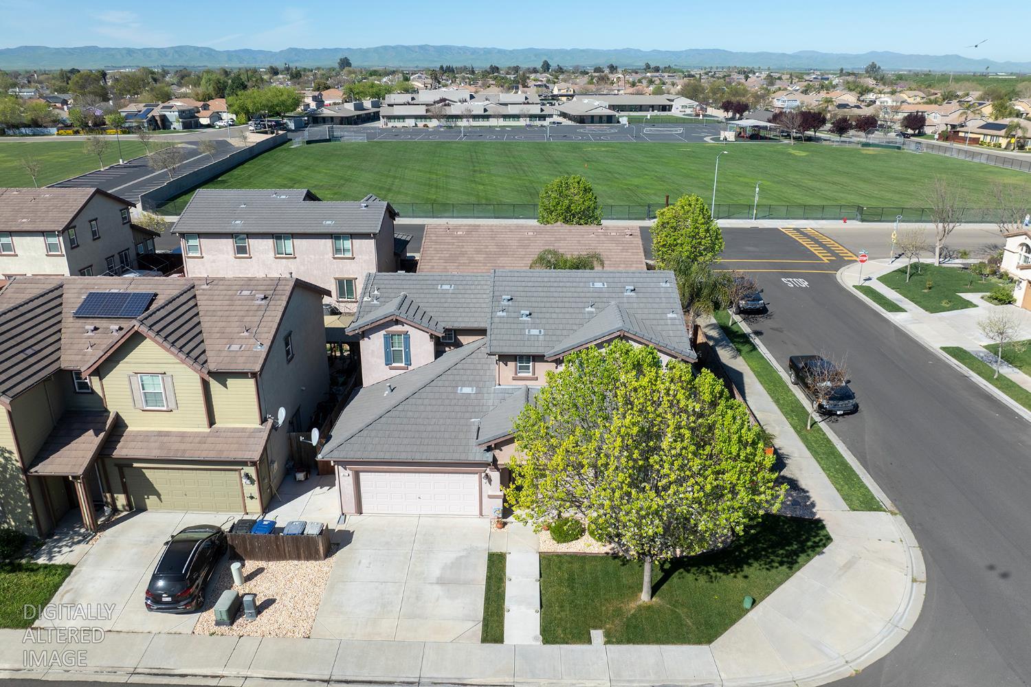 901 Haycastle Ct, Newman, CA 95360