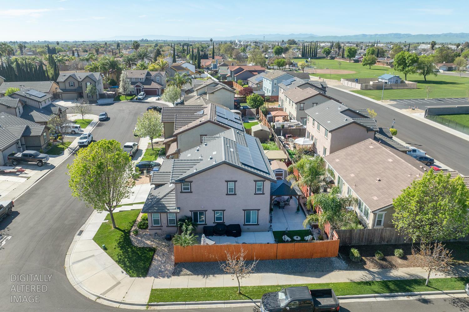 901 Haycastle Ct, Newman, CA 95360