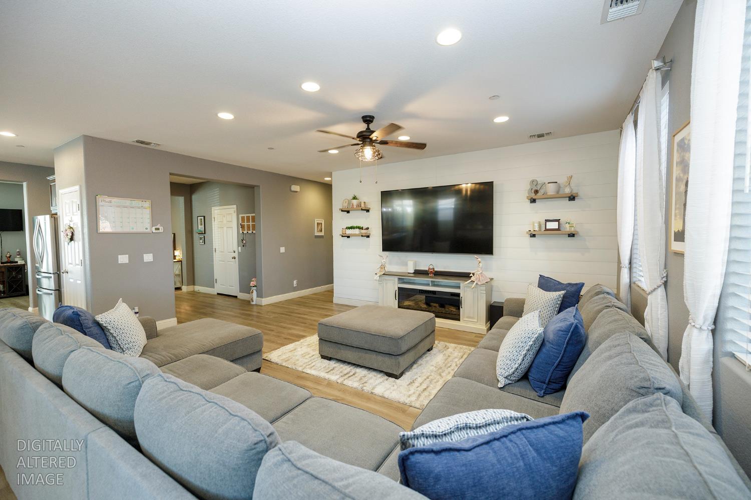 901 Haycastle Ct, Newman, CA 95360