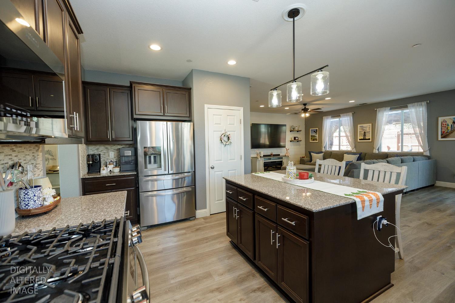 901 Haycastle Ct, Newman, CA 95360