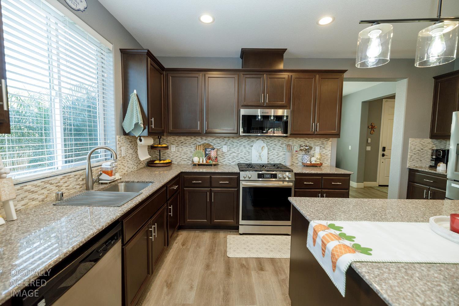 901 Haycastle Ct, Newman, CA 95360