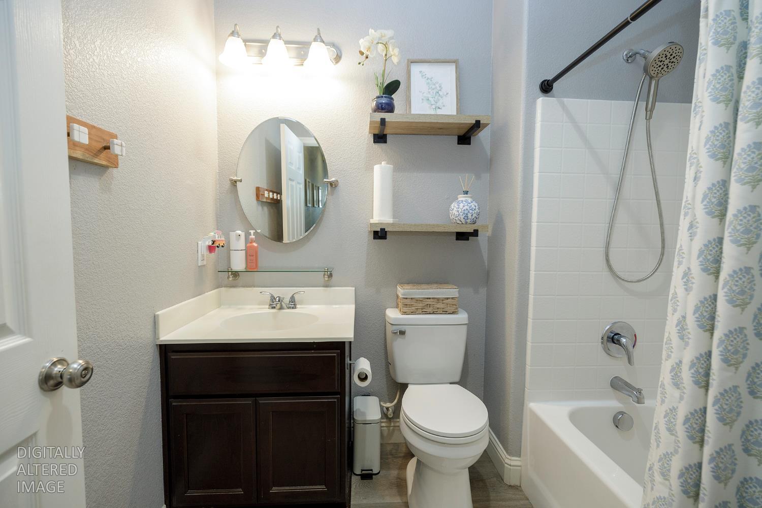 901 Haycastle Ct, Newman, CA 95360