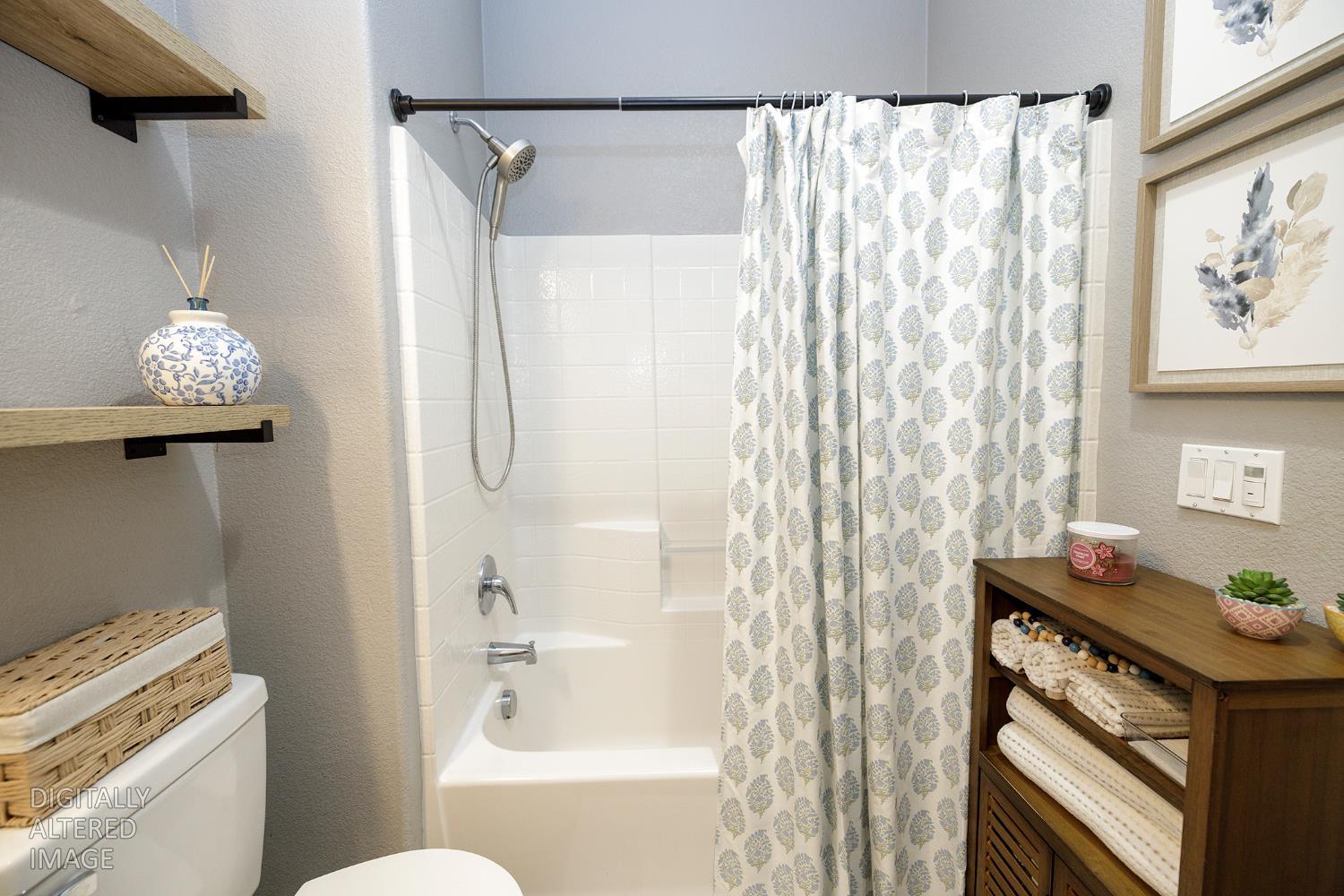 901 Haycastle Ct, Newman, CA 95360