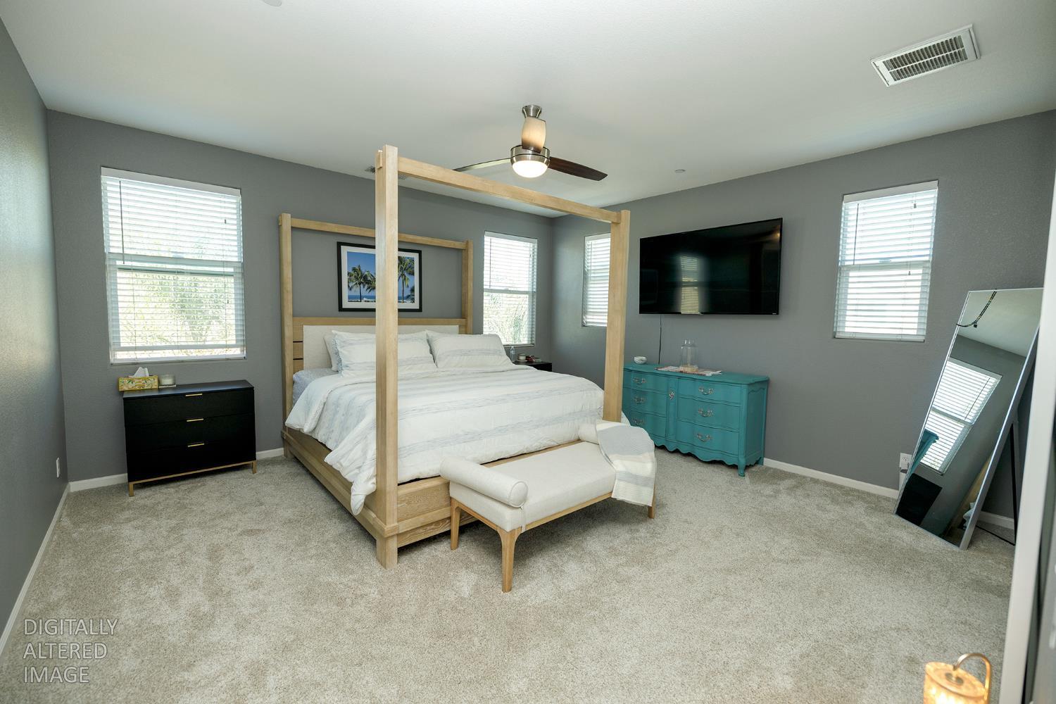 901 Haycastle Ct, Newman, CA 95360