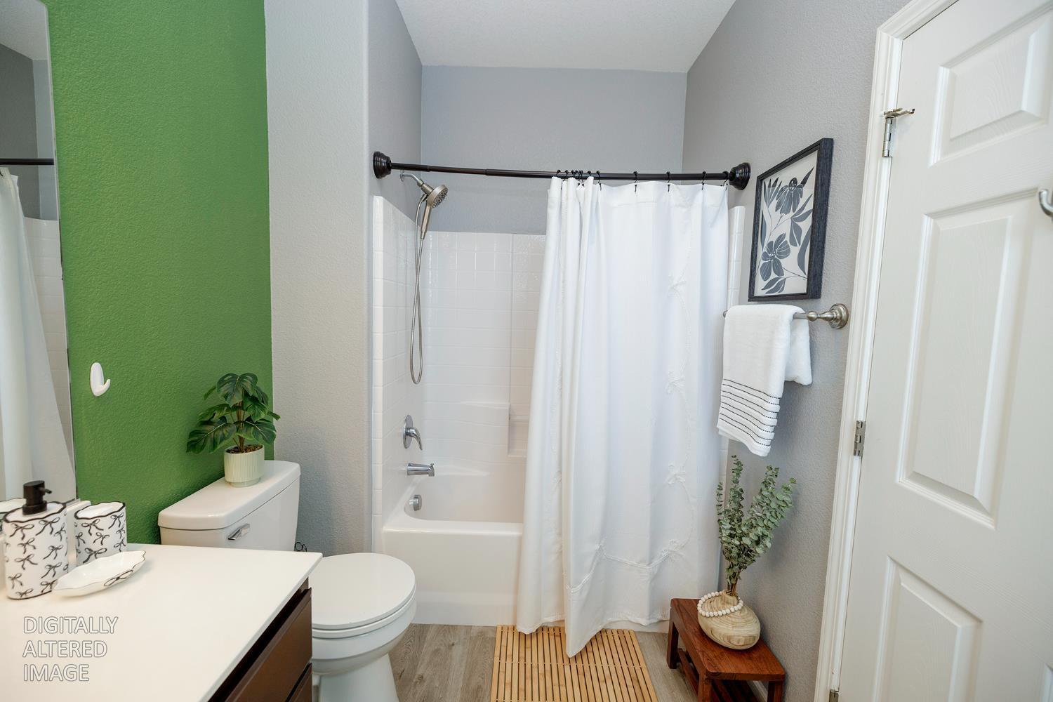 901 Haycastle Ct, Newman, CA 95360