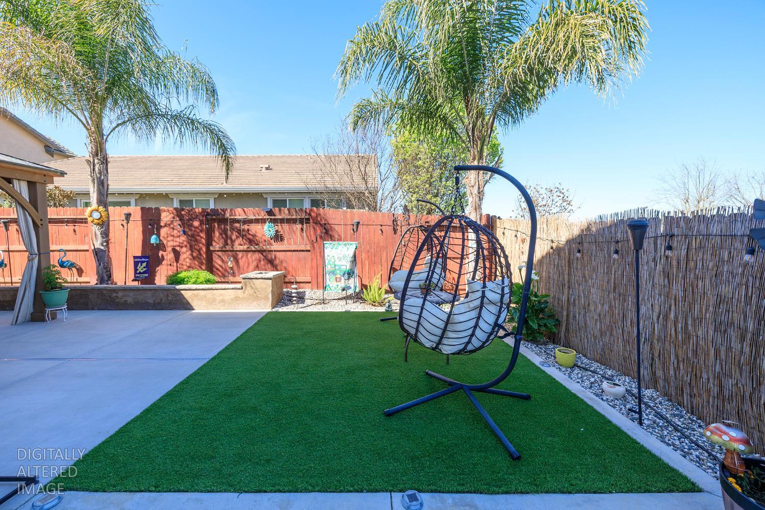 901 Haycastle Ct, Newman, CA 95360