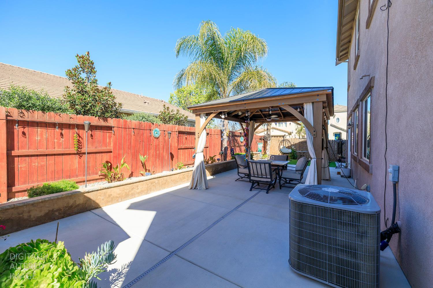 901 Haycastle Ct, Newman, CA 95360