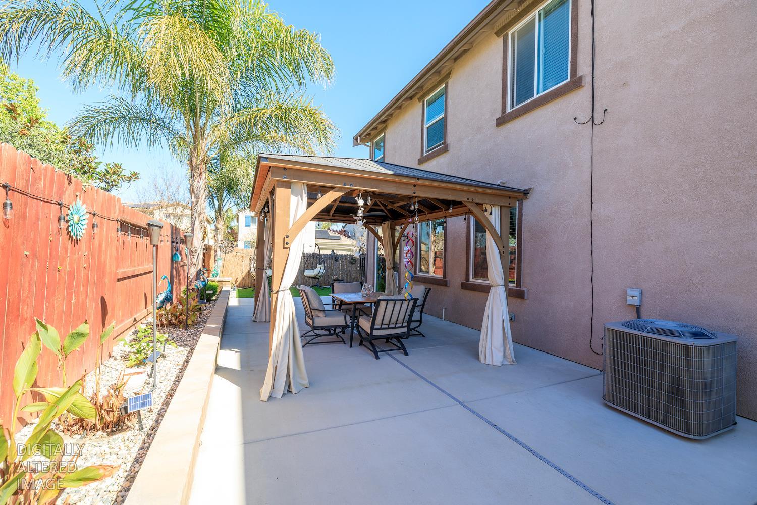 901 Haycastle Ct, Newman, CA 95360