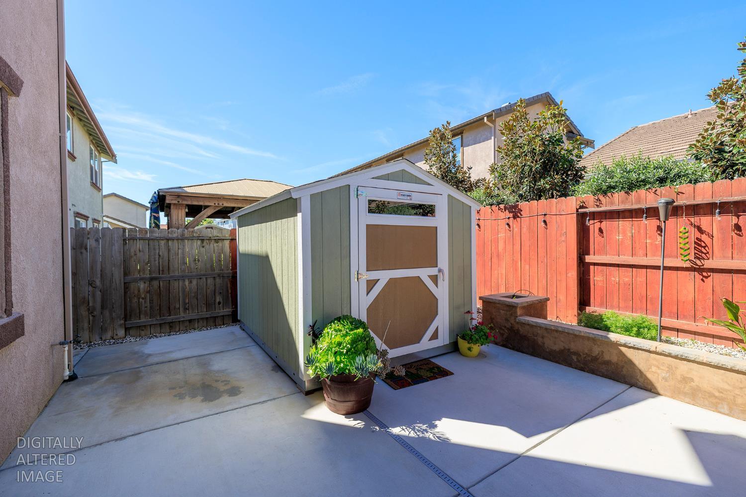 901 Haycastle Ct, Newman, CA 95360