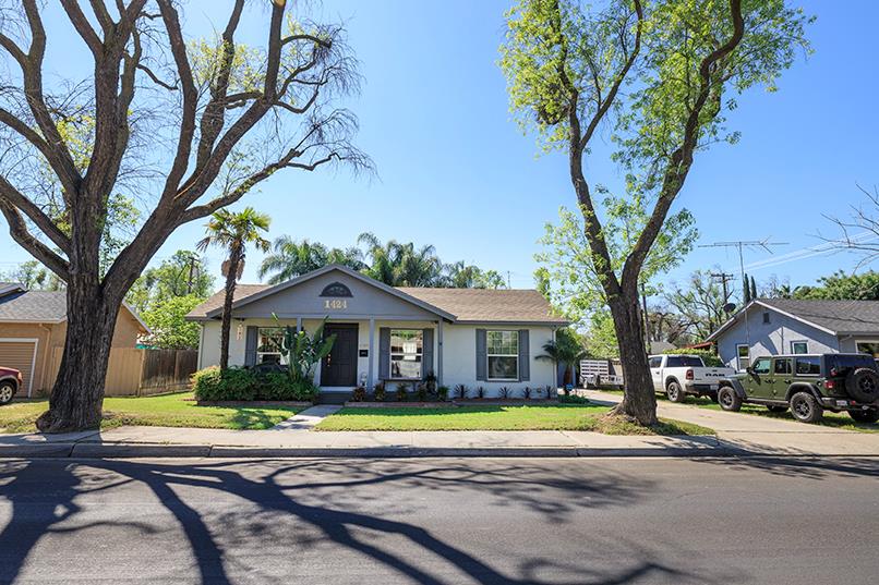 1424 Roseburg Ave, Modesto, CA 95350