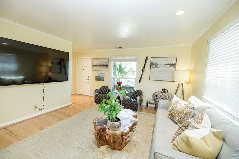 1424 Roseburg Ave, Modesto, CA 95350