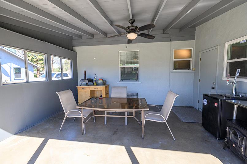 1424 Roseburg Ave, Modesto, CA 95350