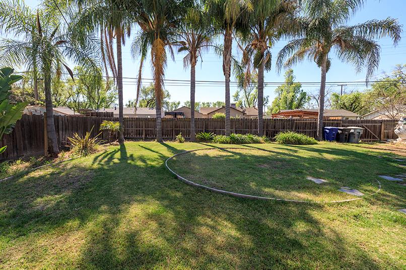 1424 Roseburg Ave, Modesto, CA 95350