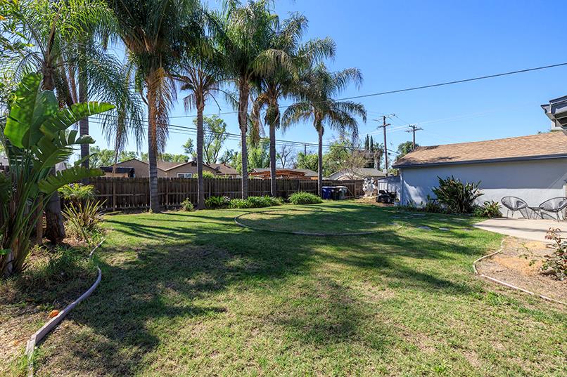 1424 Roseburg Ave, Modesto, CA 95350