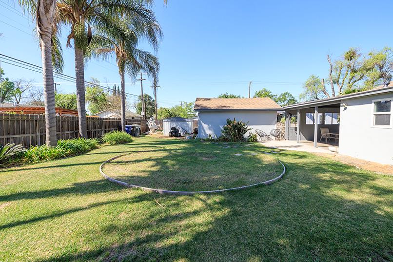 1424 Roseburg Ave, Modesto, CA 95350