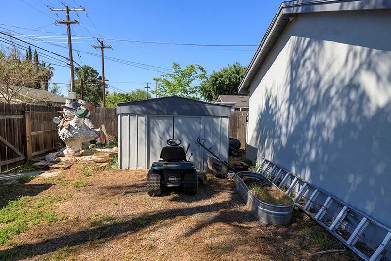 1424 Roseburg Ave, Modesto, CA 95350