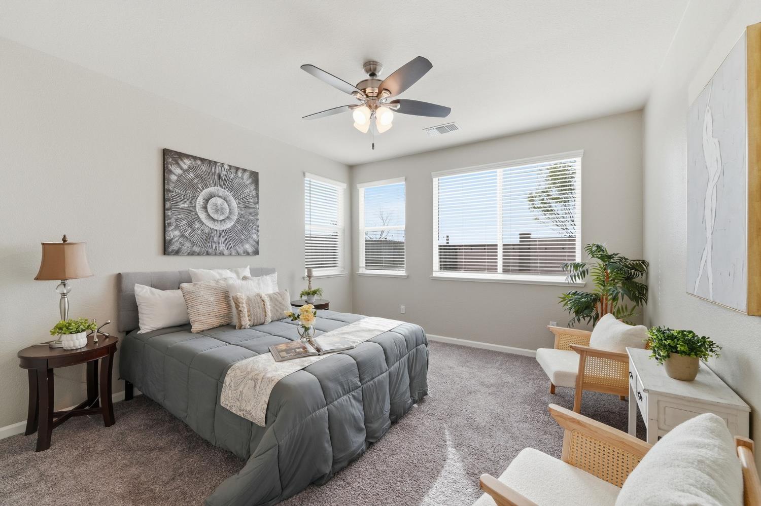 656 Chestnut St, Oakdale, CA 95361