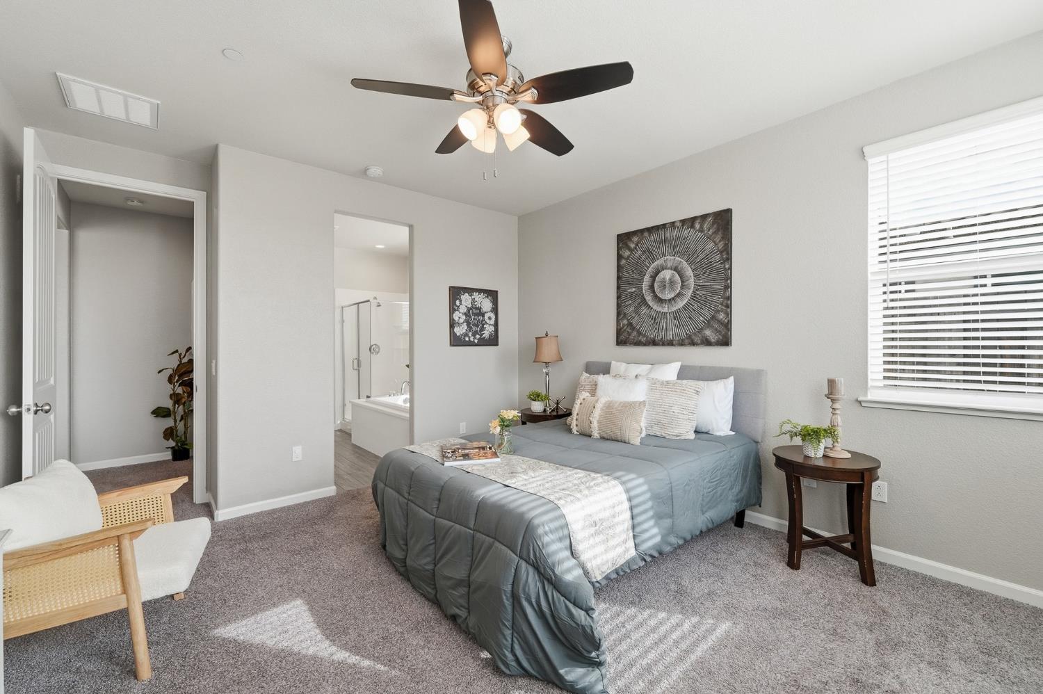 656 Chestnut St, Oakdale, CA 95361