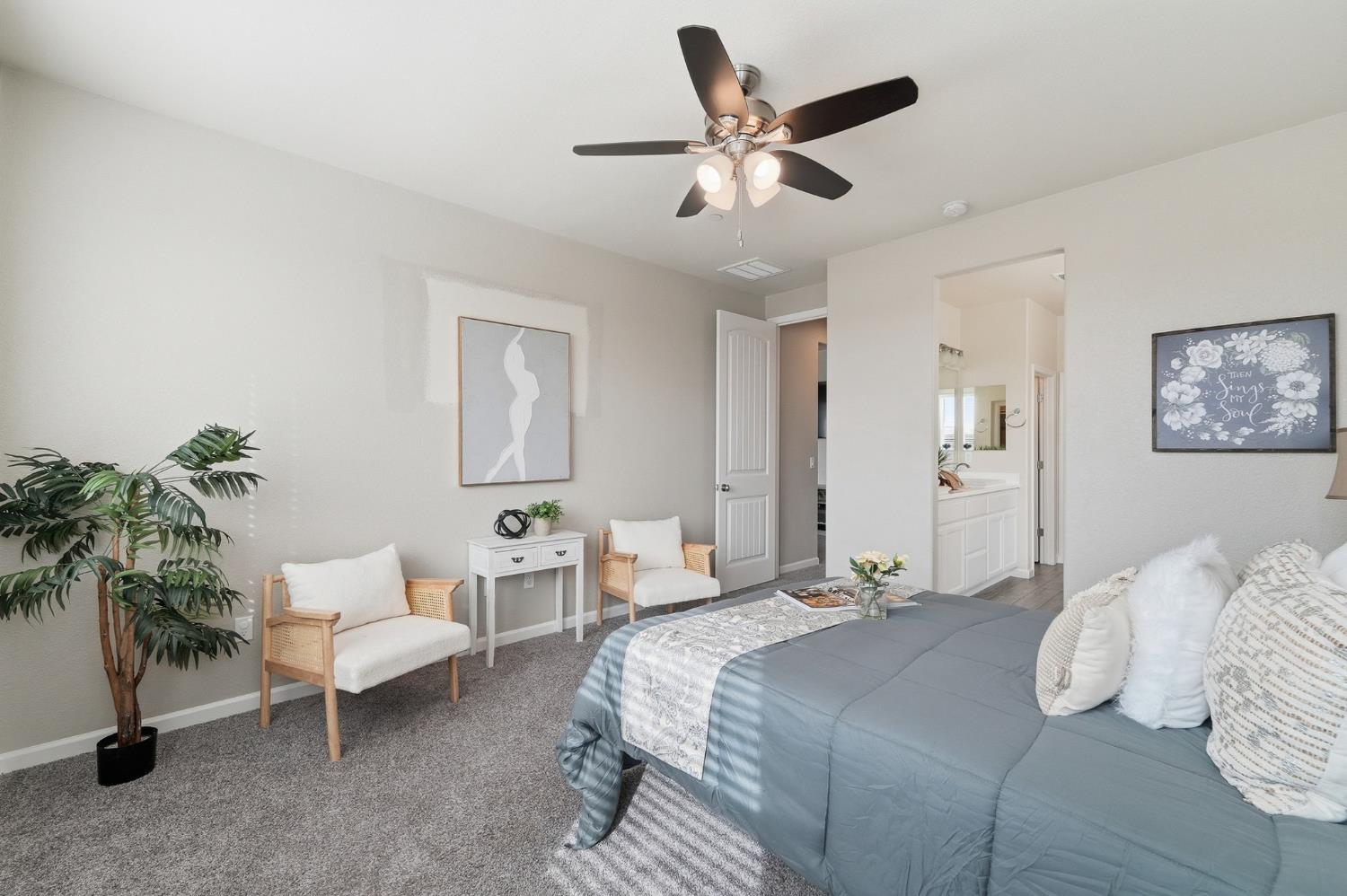 656 Chestnut St, Oakdale, CA 95361