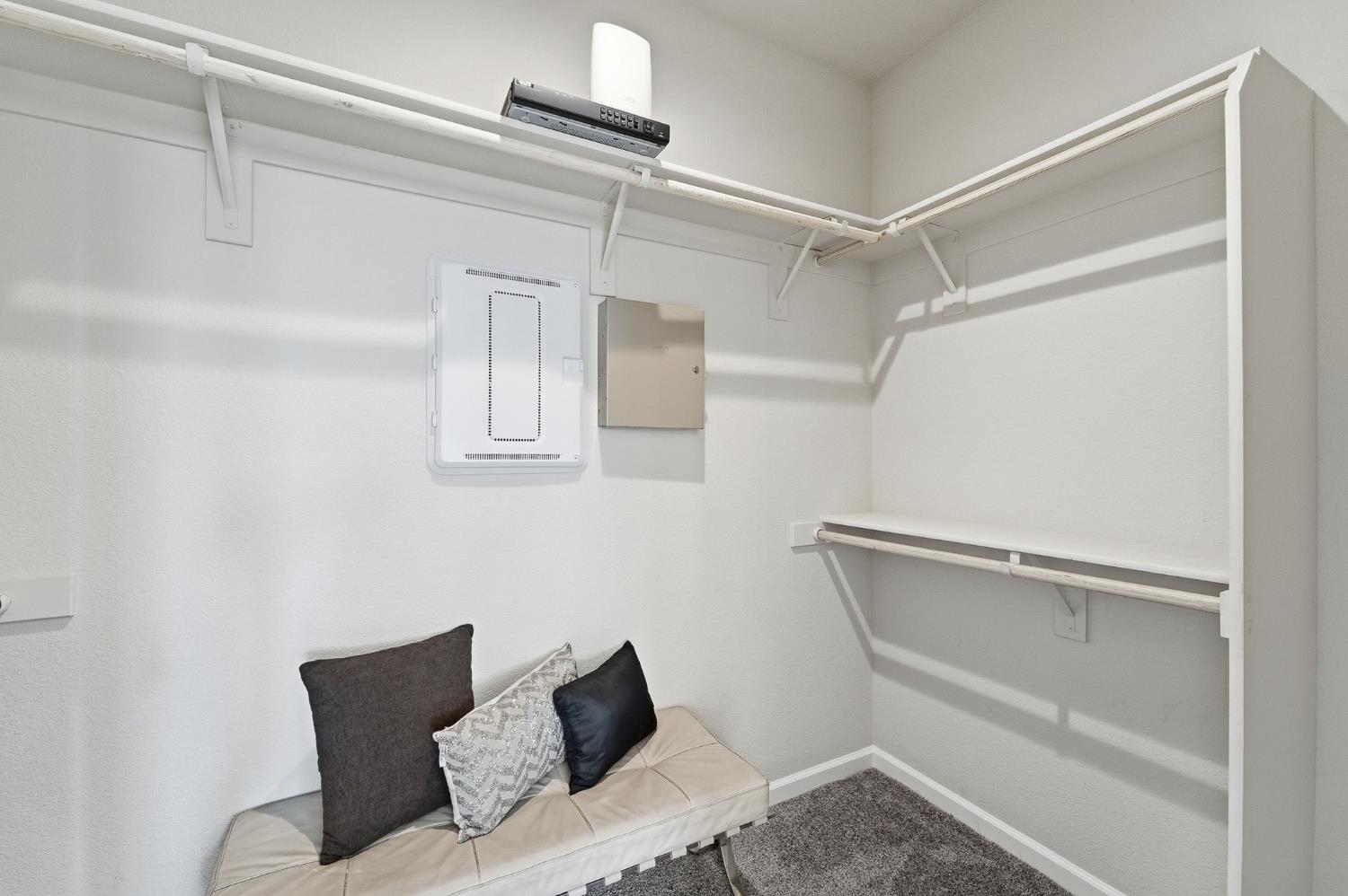 656 Chestnut St, Oakdale, CA 95361